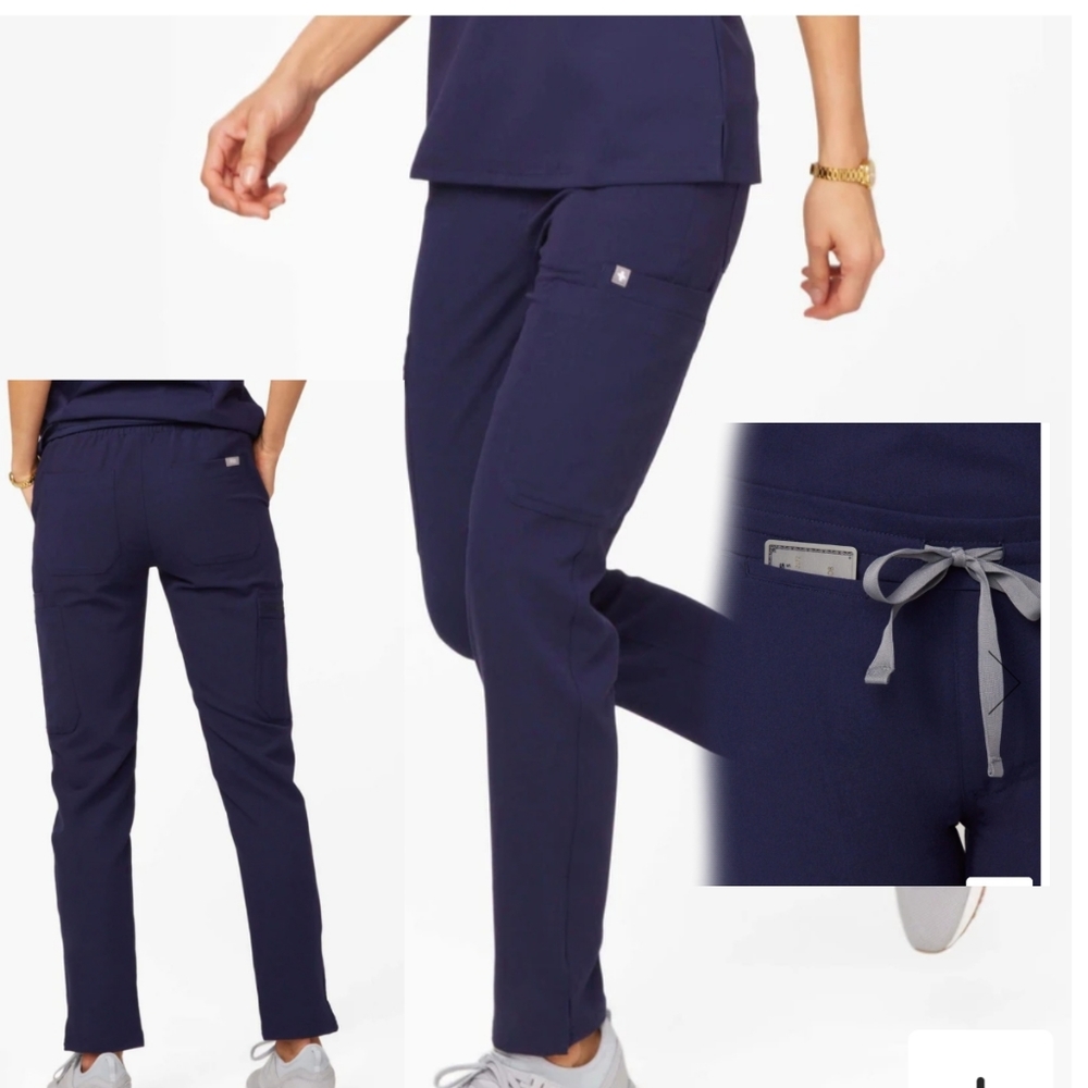 FIGS / YOLA Scrubs / Navy /XS